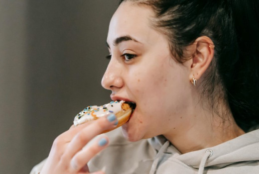 Kako sladkor kvari kožo?