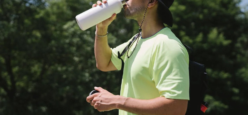 Alkalni prah s fitoesencami