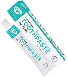 Zobna pasta s svežino mete